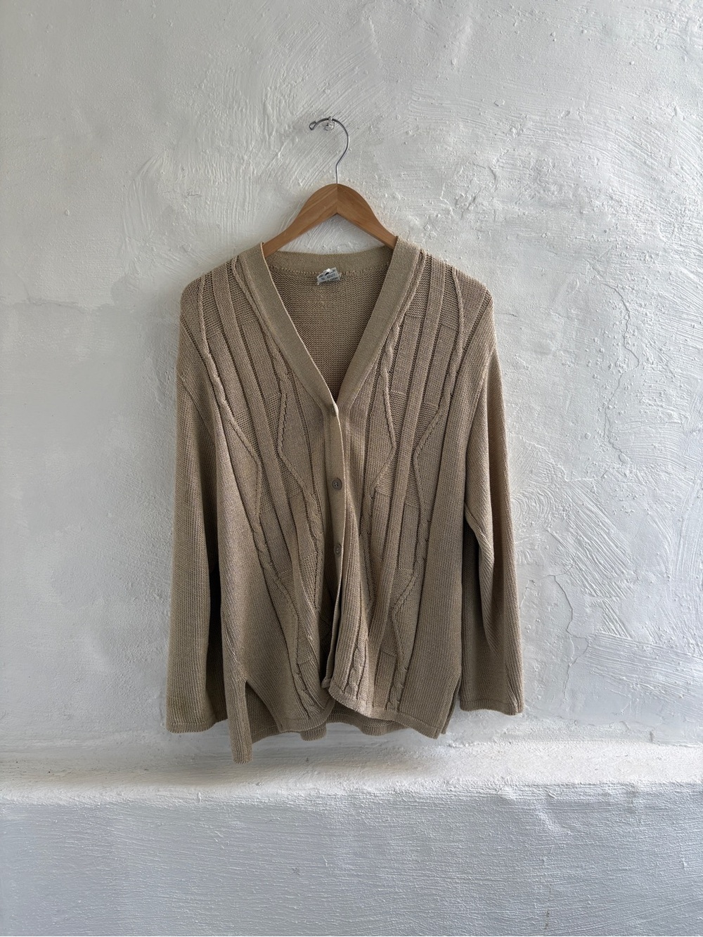 Vintage neutral cardigan